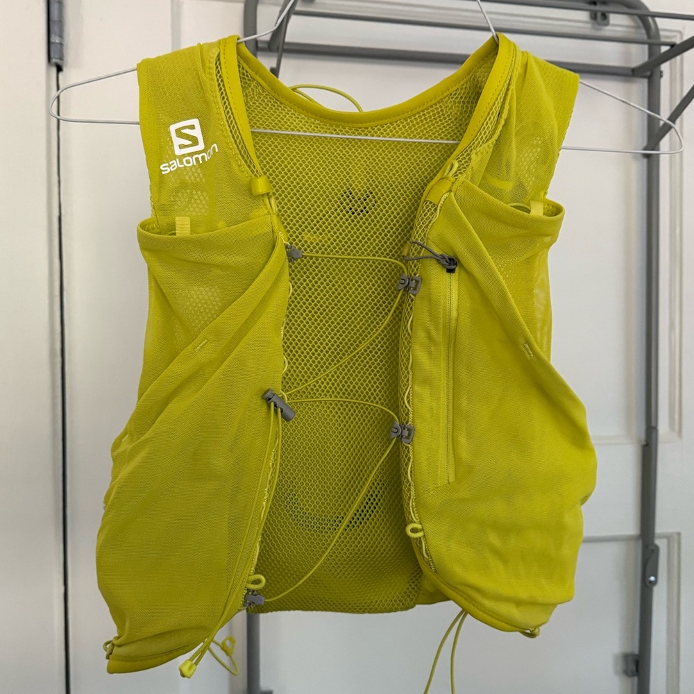 Salomon Adv Skin 5 Pack in size Small
